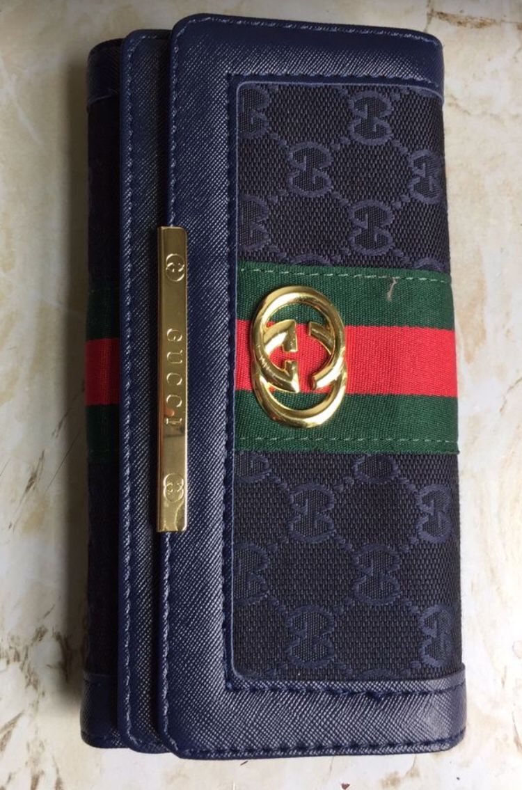 Gucci GGwoman nice wallet brand new wallet