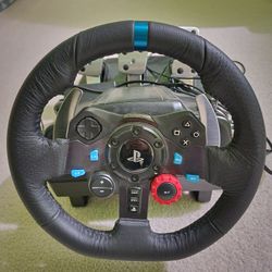 Logitech G29 racing game steering wheel for PS4, PS5, PC