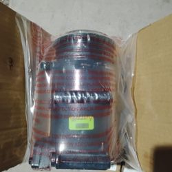AC COMPRESSOR 