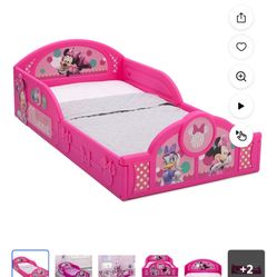 Minnie Mouse bed 