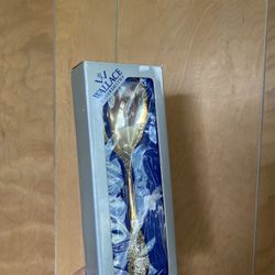 Rare brand new serving spoon 