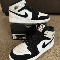 🔥Jordan 1 Mid Diamond🔥 Size 7Y / 8.5W