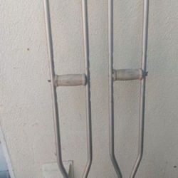 Crutches, Tall PEOPLE 