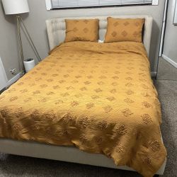 Queen Bed Frame & Mattress 