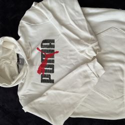 Puma Hoddies Women Size Large 