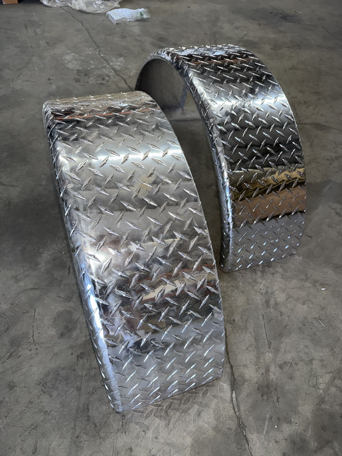 9”x32”x15” Bright Diamond Plate Single Fender