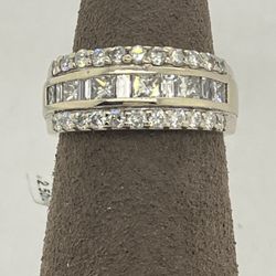 :Luxurious 14K White Gold Multi-Shape Diamond Ring