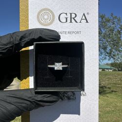 NEW! ‘Princess Radiant’ Moissanite Diamond Engagement Ring (Pass Tester) SIZE 5,6,7,8,9