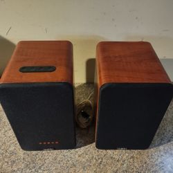 Bluetooth Powered Speaker System 