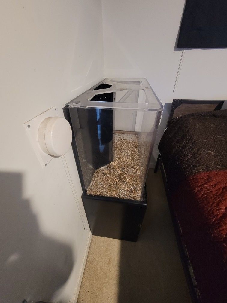 56 Gallon Fish Aquarium With Overflow No Sump Included