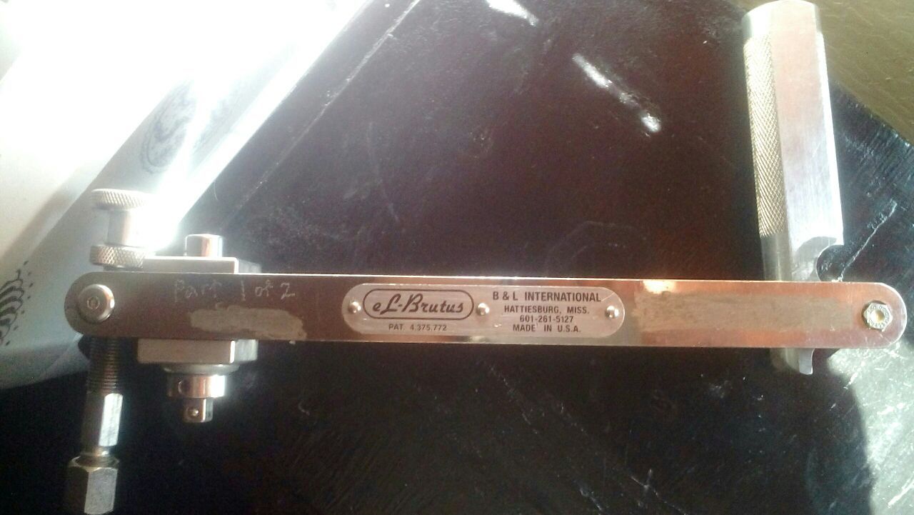 eL Brutus Model 5 Johnson Bar Aircraft Screw Extractor 1/4" Screw Capacity