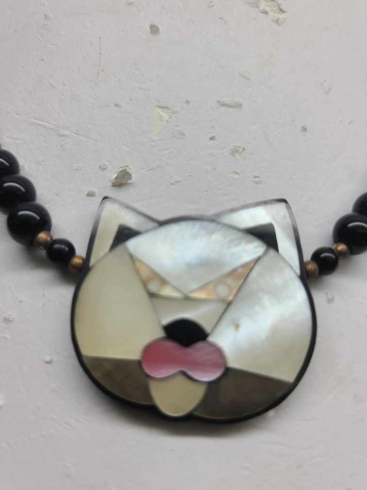 KITTY CAT WITH SHELL INLAY 🐚 NECKLACE 