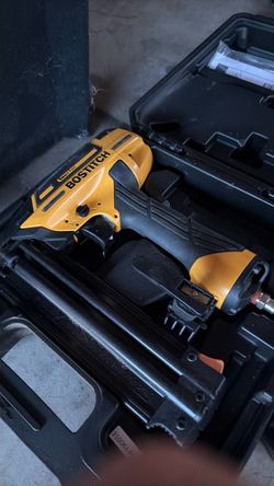 Bosch nailing gun normal use good condition Bosch nailing gun normal use good condition