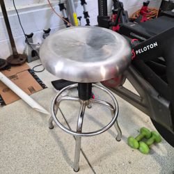 Adjustable Metal Shop Stool