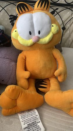 big Garfield plush