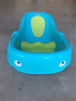 Blue Whale Infants Bath Tub with Safety Foam