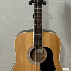 Aria Acoustic Guitar (vintage)