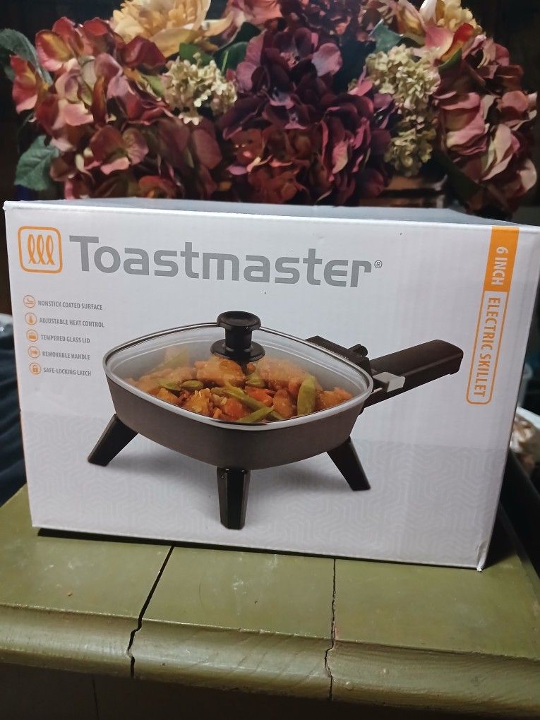 BRAND NEW TOASTMASTER 6 INCH SKILLET