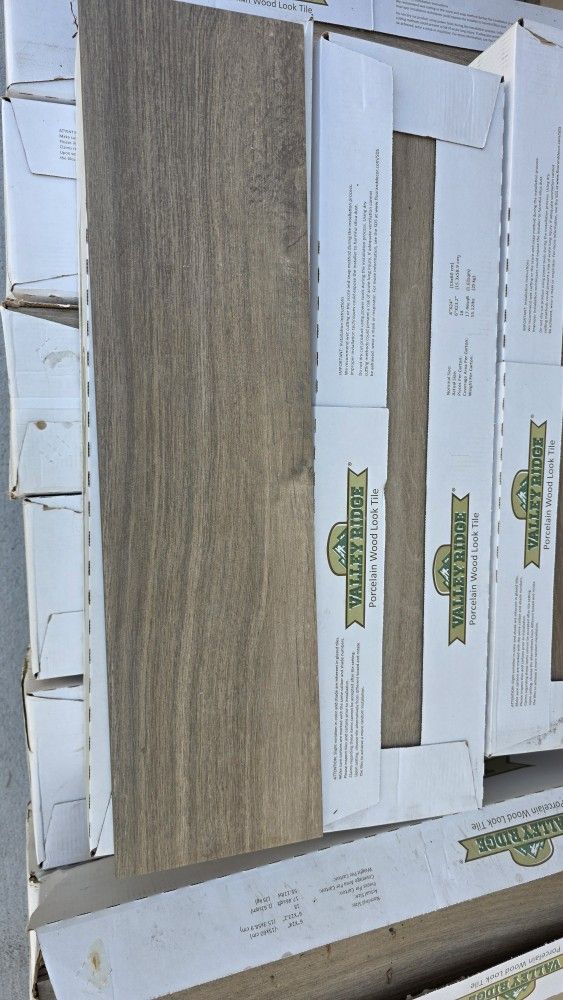 Wood Plank Porcelain Tile