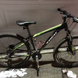 Marlin 6 Trek Bike