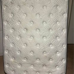 ‼️ JUNETEENTH SALE ‼️ - Corsicana Bedding FULL Mattress { WHITE }