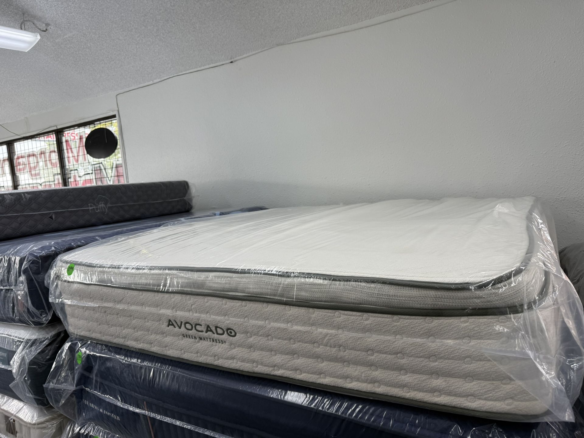 KING SIZE AVOCADO GREEN PILLOW TOP MATTRESS & BOX SPRINGS BED SET