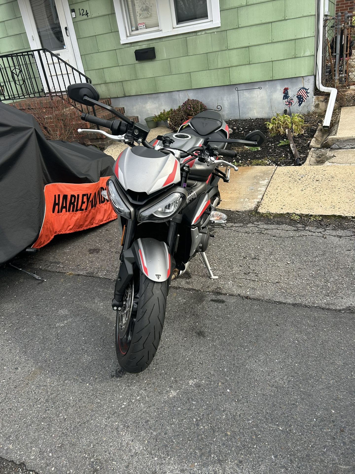 2021 Triumph Street triple R Low