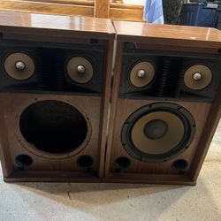 SanSui. Sp-2500. Solo Falta Una Bosina. Trabajan Bien 