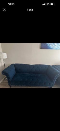 Blue Velvet Tufted Chesterfield Sofa Set, wall art, floor lamp, glass table, tv stand