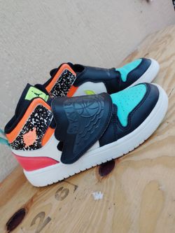 Nike Jordan kids shoes size 1.5 use one time $120