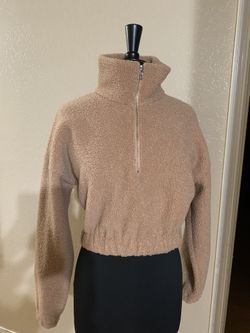 Zaful Size 4 Fluffy Crop Top