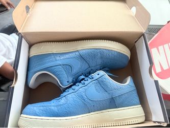 Air forces (11) 50$