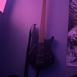 mitchell bass guitar