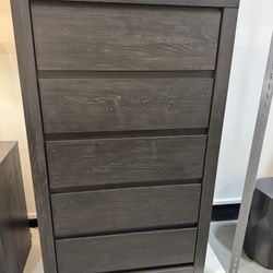 Black Chest Of Drawers