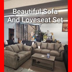 😍 Sofa and Loveseat Set