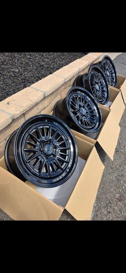 17" BlackRhino rims gloss black 17x8.5 -10 offset
