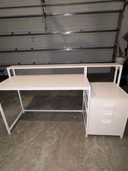 White Desk