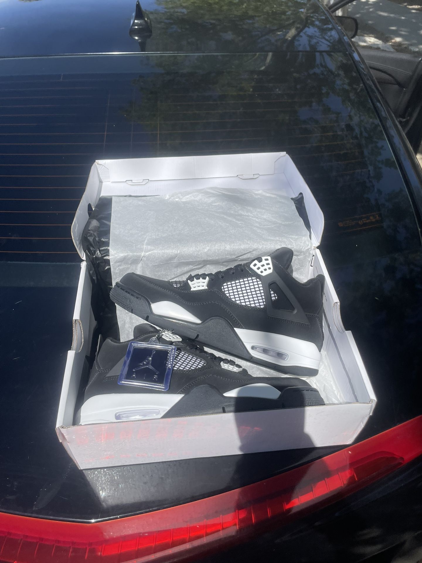 jordan 4 retro white thunder