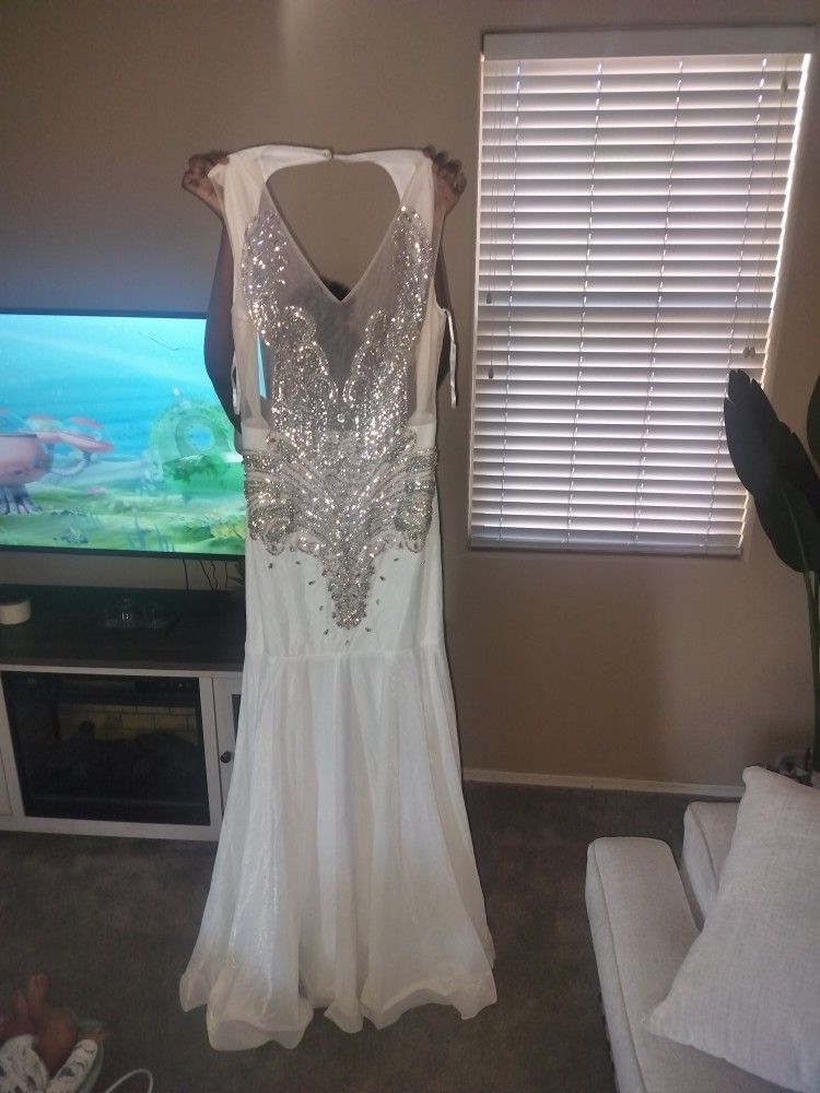 Wedding Style Dress Size 16