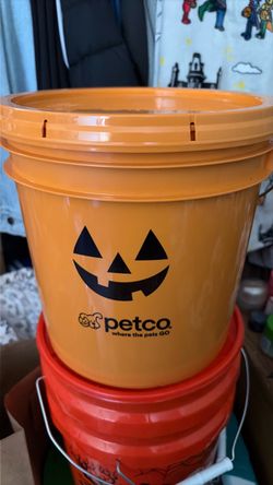 Petco Halloween Bucket