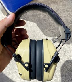 Birchwood Casey Noise Cancelling Ear Protection Headphones