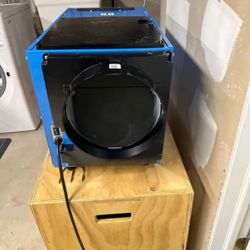 Groundswork Dehumidifier 