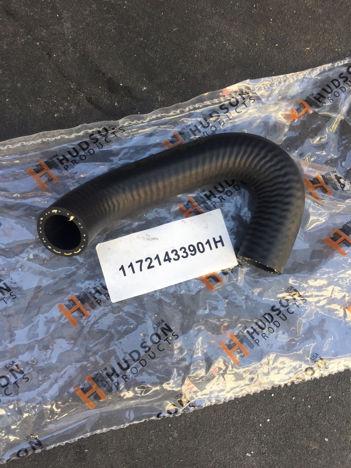 BMW E46 318 323 325 328 330 Secondary Air Pump Valve AIR INLET hose NEW