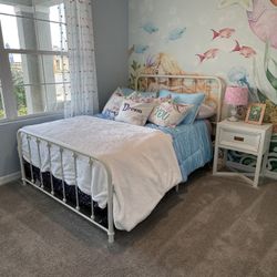 Full Size Bedroom Set - Model Home Furniture 