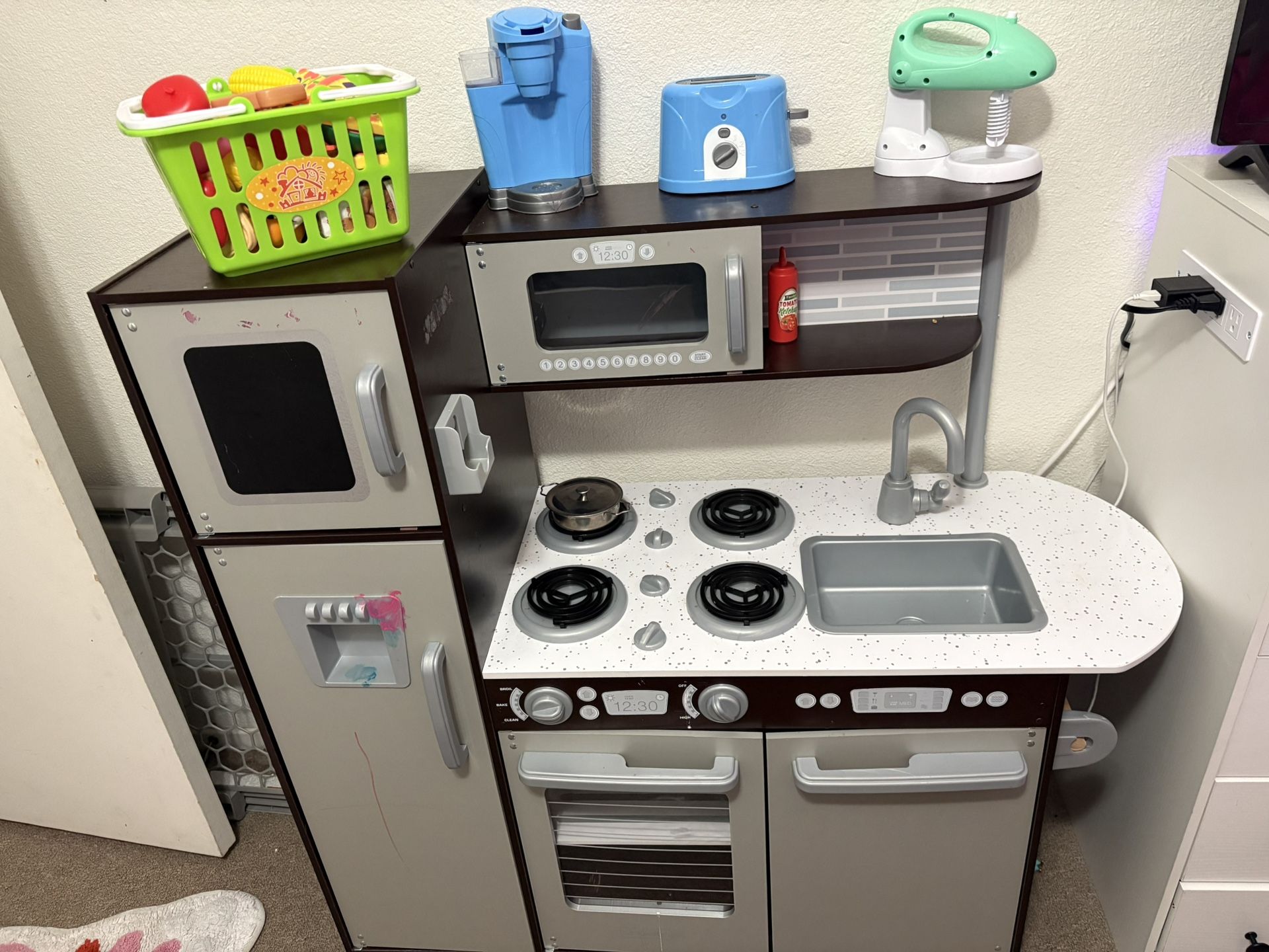 Kitchen with play food
