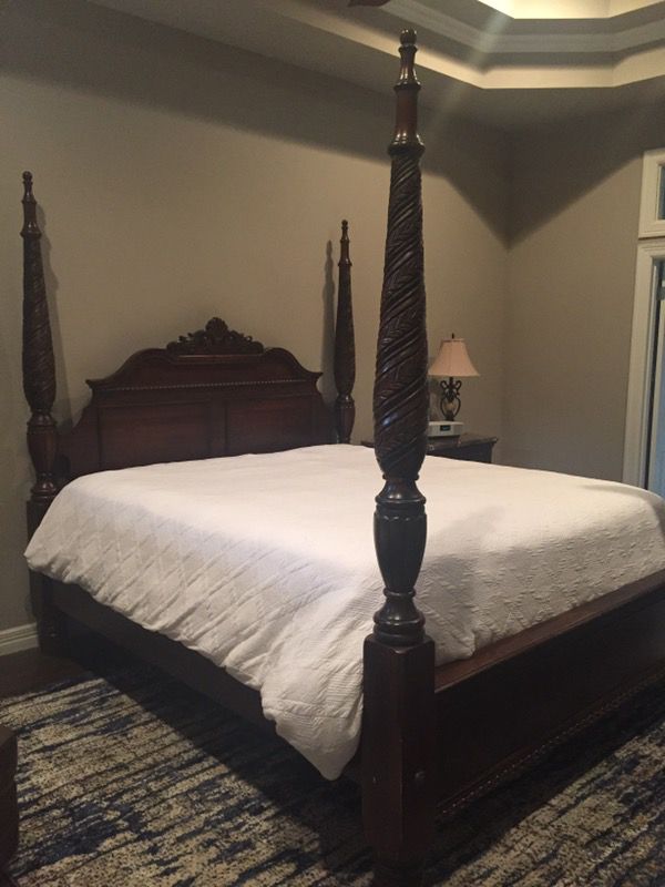 Kincaid Kings Road Bedroom Set for Sale in San Antonio, TX ...