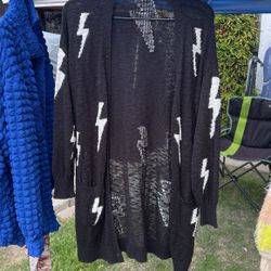 Women’s Sweater (S)