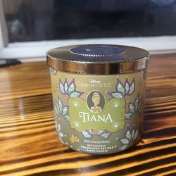 Princess Tiana three wick candle by bath and body works