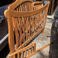 Free Crib: “Allie Crib”