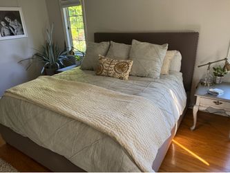 Pottery Barn Bed - King - Raleigh Upholstered  - Grey, Nailheads